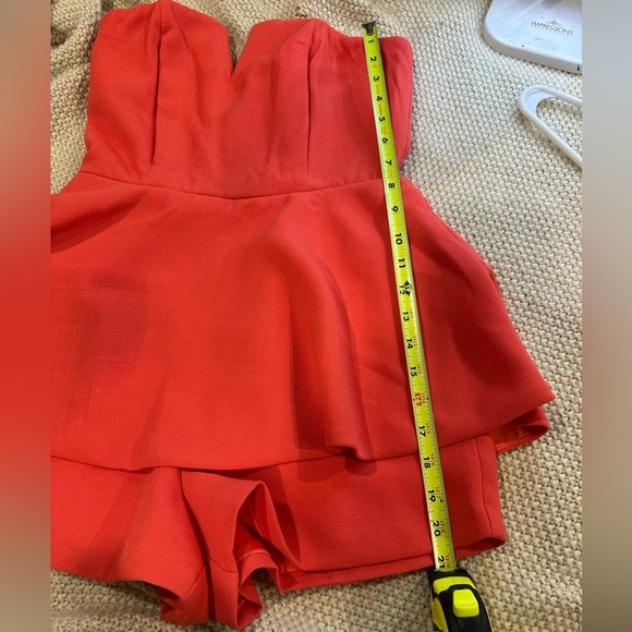 DO + BE Coral Strapless Peplum Romper Womens Sz Small - Picture 6 of 8